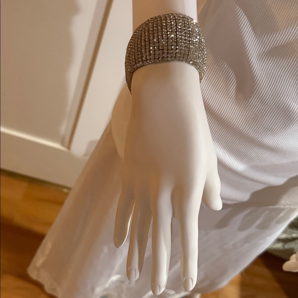Sparkling Rhinestone Bracelet - Picture 2 of 4